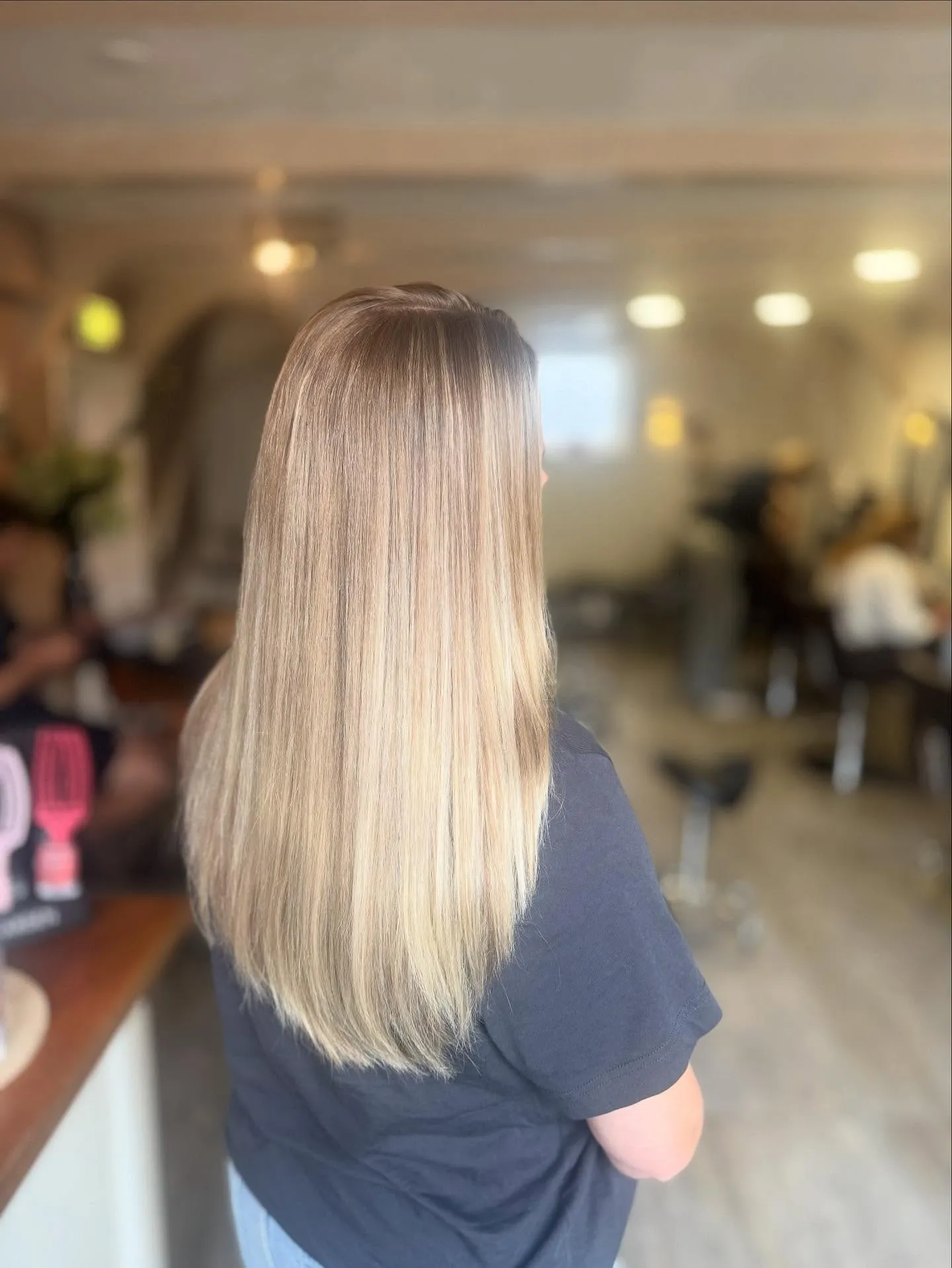 Blond steil haar